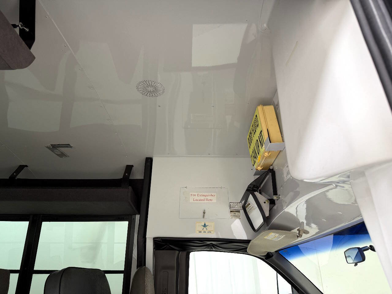 Used 2004 Chevrolet Express 3500 3500 2dr Commercial/Cutaway/Ch w/ School Bus Package image 53