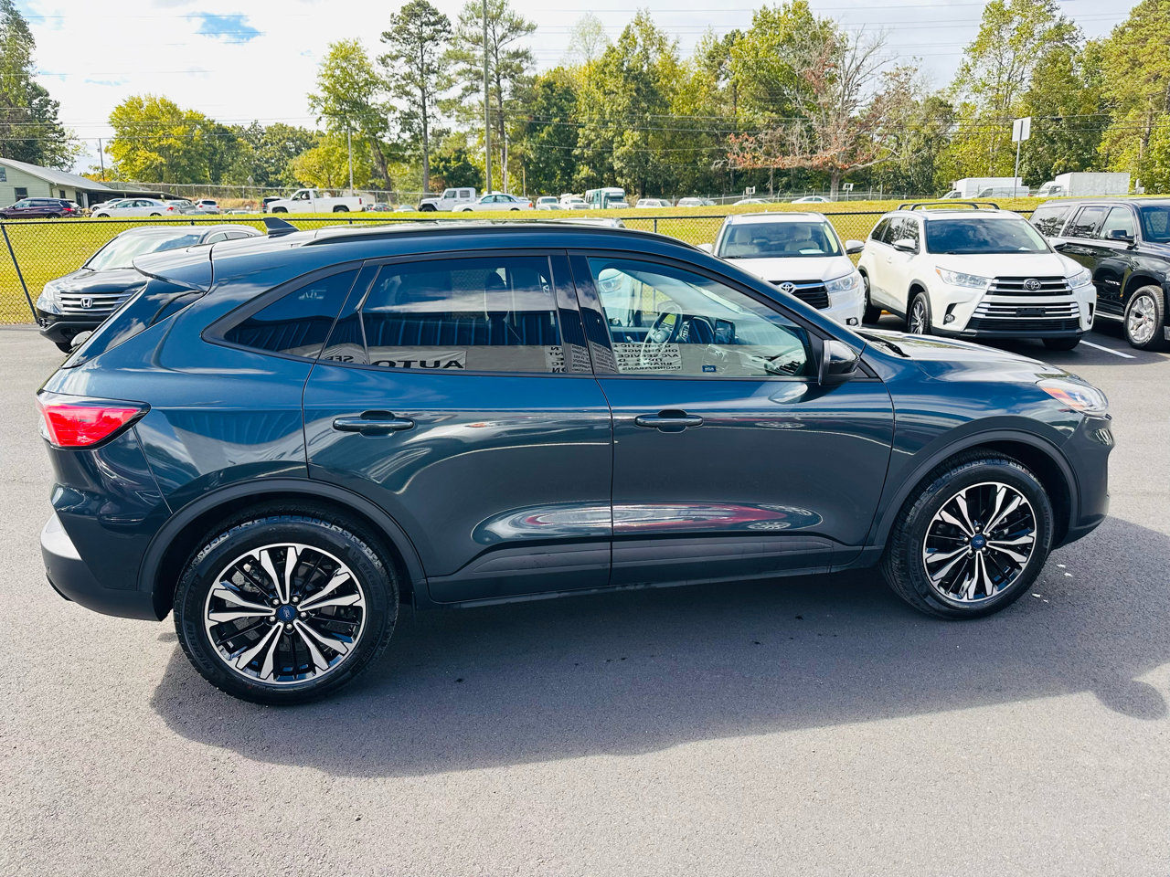 Used 2022 Ford Escape SEL w/ SEL Stealth AWD Package image 6