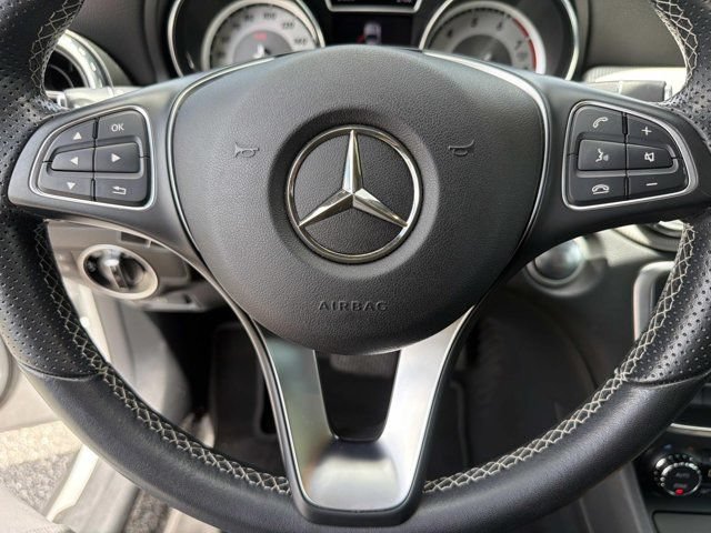Used 2017 Mercedes-Benz GLA 250 4MATIC image 22