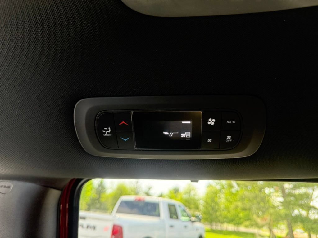 New 2027 Chrysler Pacifica Select w/ Family Tech Group FWD image 46