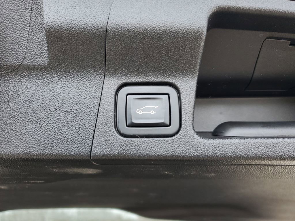 Used 2021 GMC Acadia SLE w/ Driver Convenience Package image 31