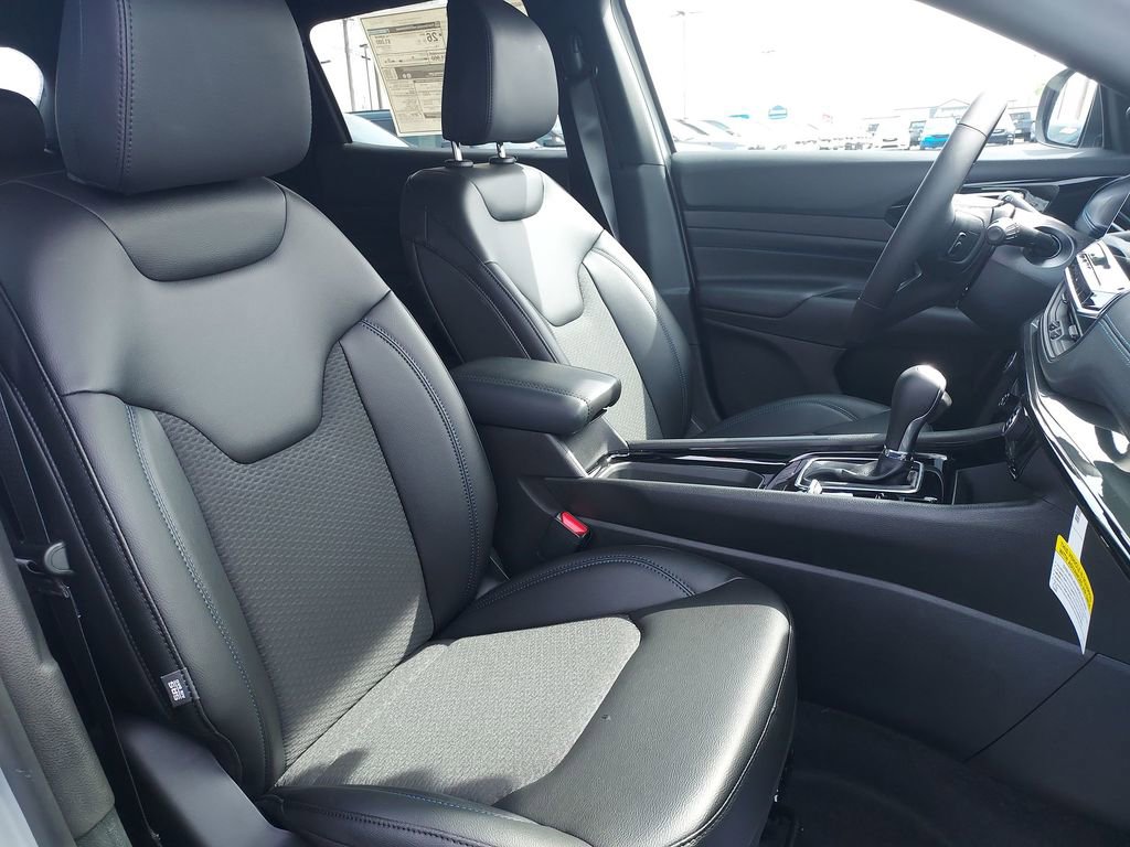 New 2026 Jeep Compass Latitude AWD/4WD image 27