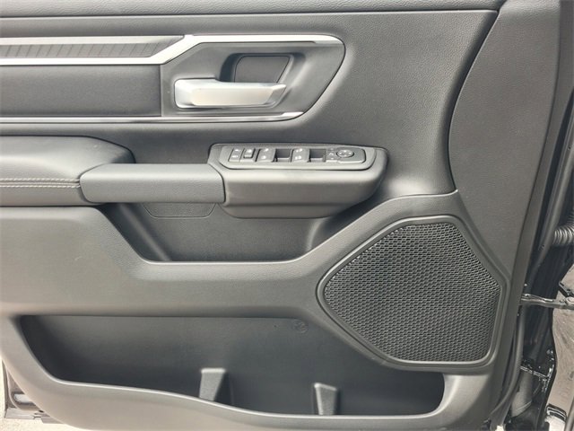New 2026 RAM 1500 4x4 Crew Cab image 23