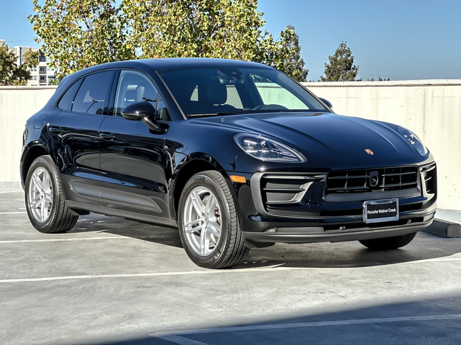 Used 2026 Porsche Macan AWD/4WD image 11