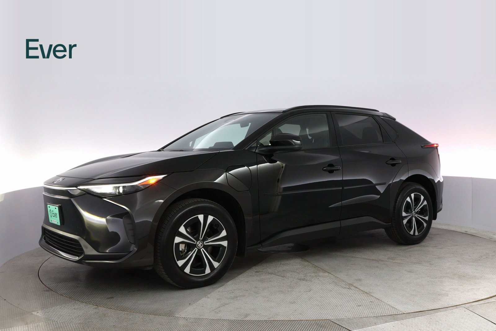 Used 2024 Toyota bZ4X XLE w/ Weather Package image 15