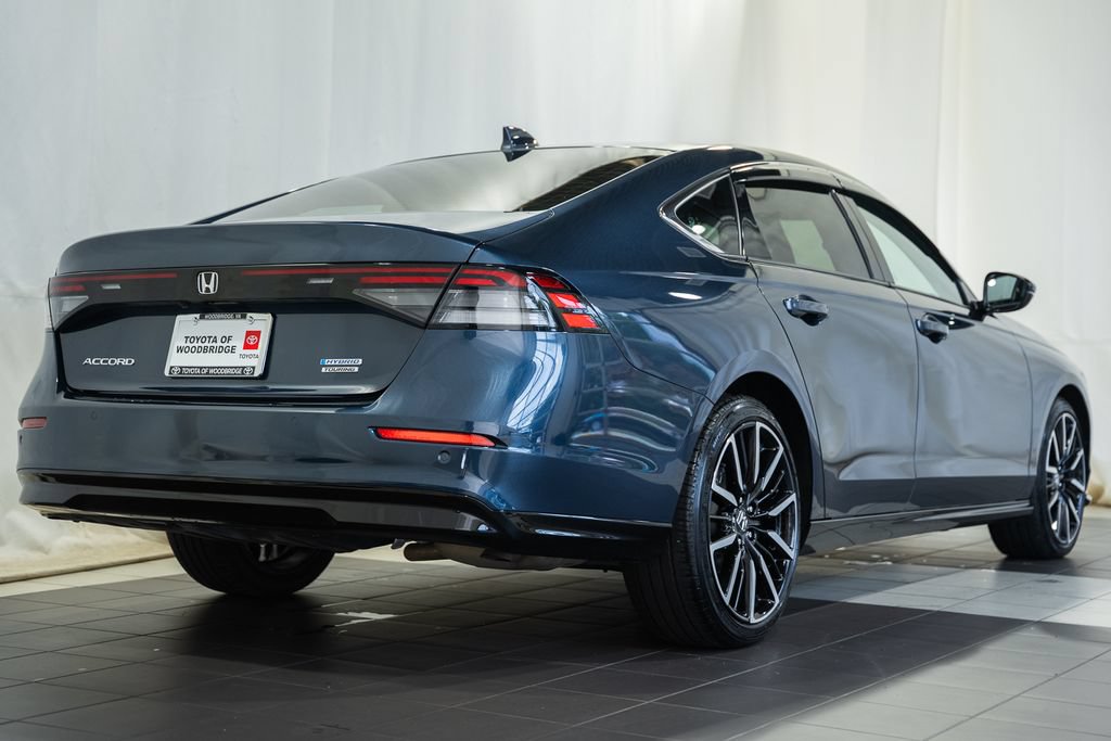 Used 2025 Honda Accord Touring image 4