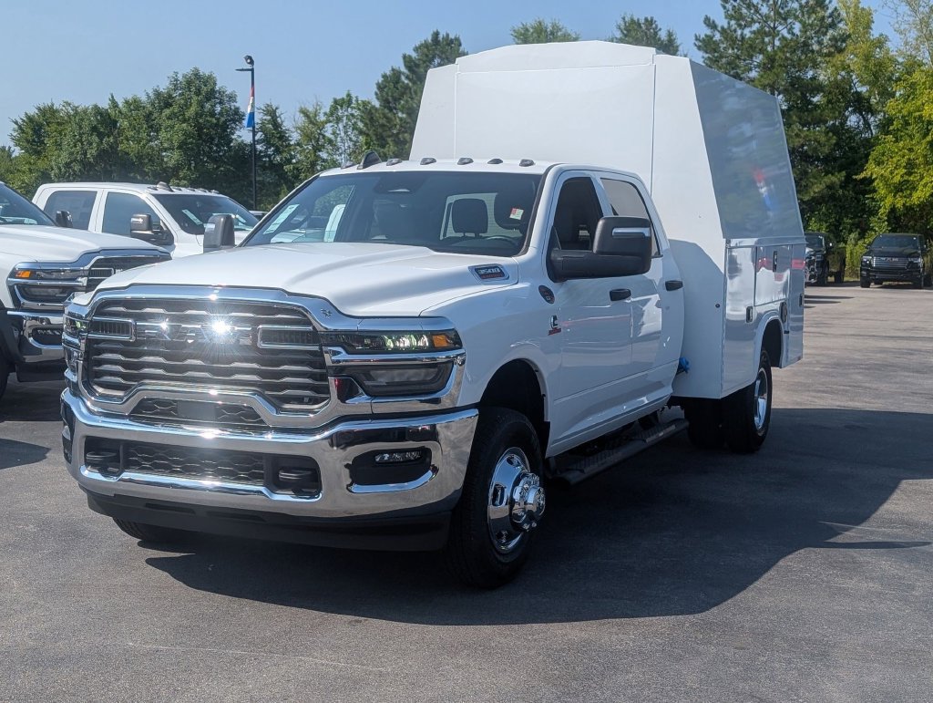 New 2026 RAM 3500 Tradesman w/ Chrome Appearance Group A AWD/4WD image 4