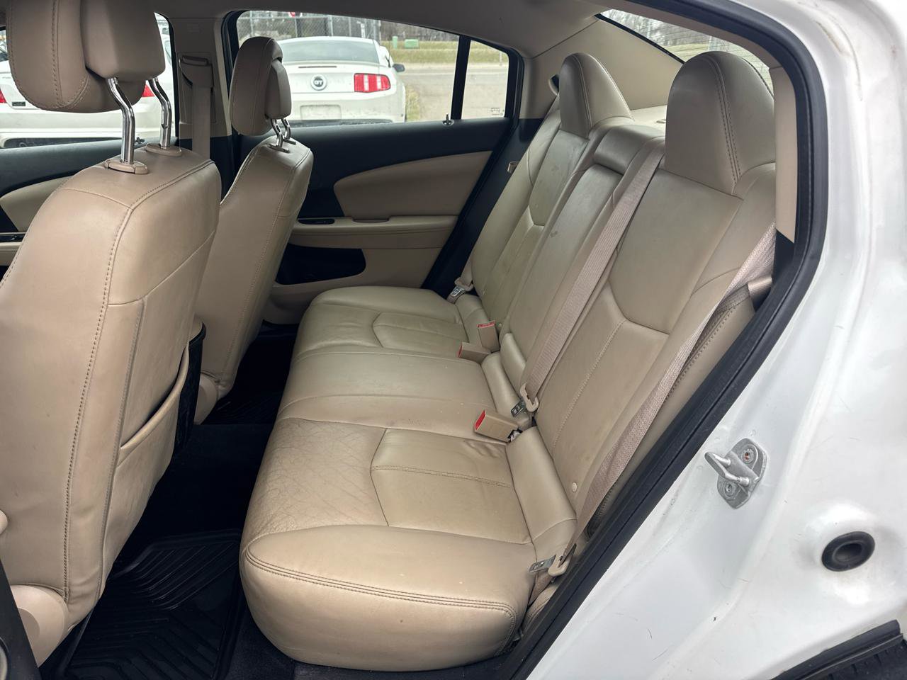 Used 2011 Chrysler 200 Limited FWD image 11