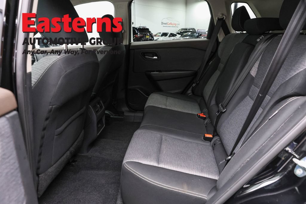 Used 2022 Nissan Rogue SV AWD/4WD image 21