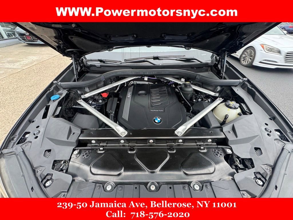 Used 2022 BMW X5 xDrive40i w/ M Sport Package AWD/4WD image 15