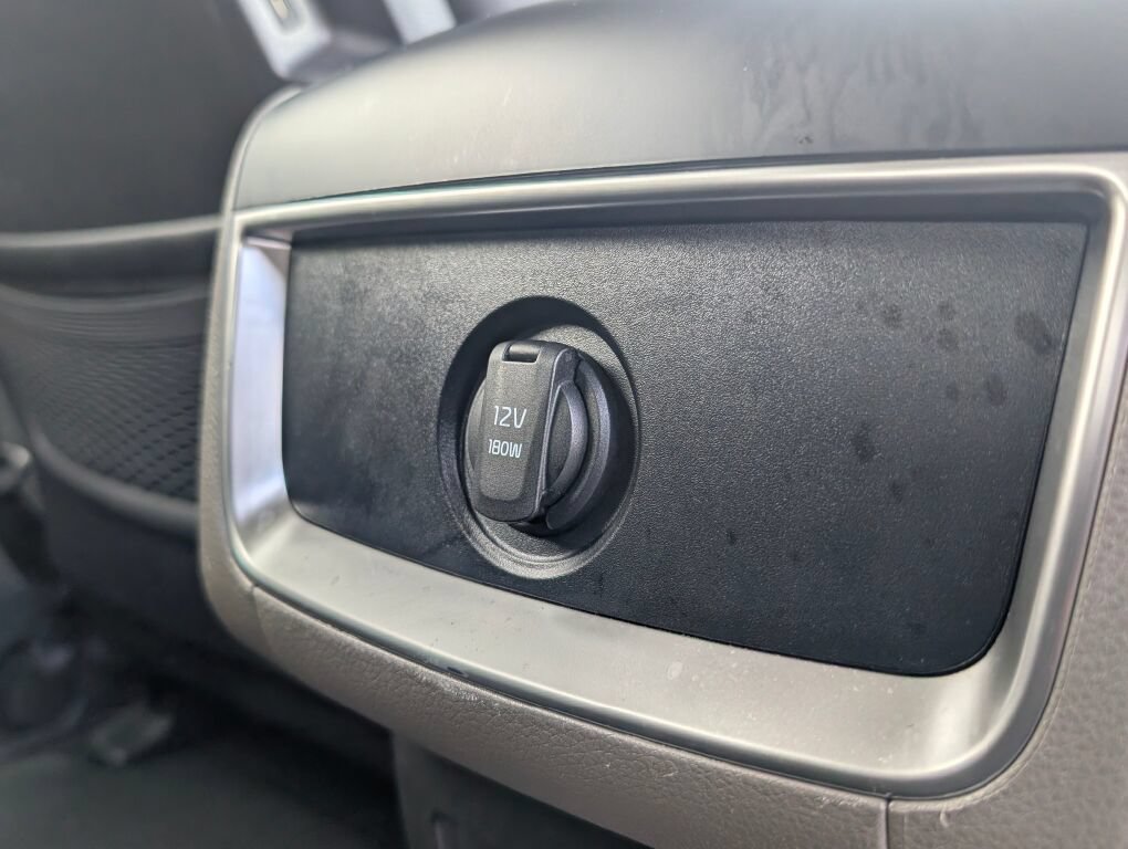 Certified 2025 Kia Carnival FWD image 29