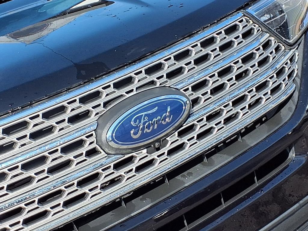 Used 2023 Ford Explorer Limited w/ Class IV Trailer Tow Package AWD/4WD image 29