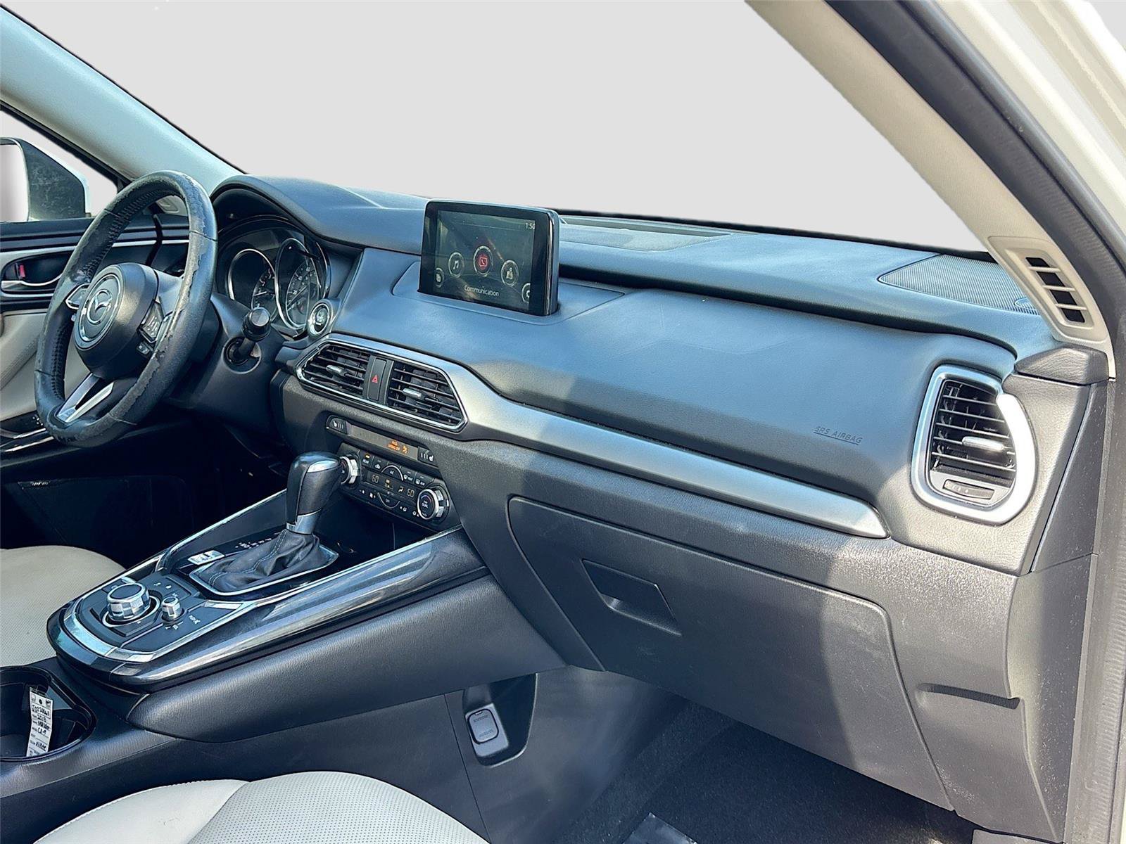 Used 2018 MAZDA CX-9 Touring w/ Touring Premium Package FWD image 31