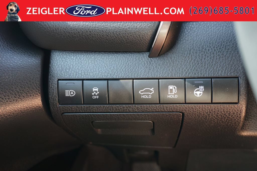 Used 2022 Toyota Camry SE w/ Cold Weather Package AWD/4WD image 28
