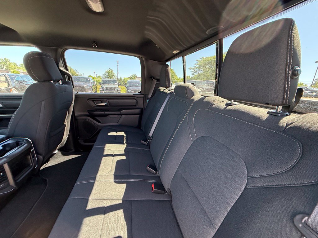 New 2026 RAM 1500 Express AWD/4WD image 26
