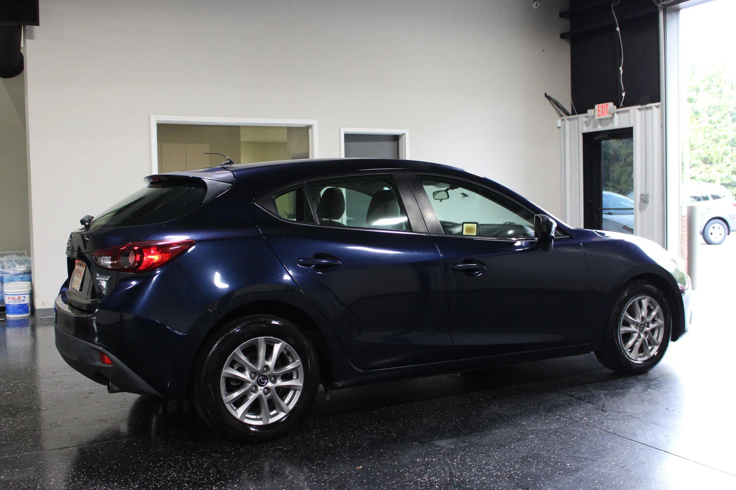 Used 2016 MAZDA MAZDA3 i Touring FWD image 3