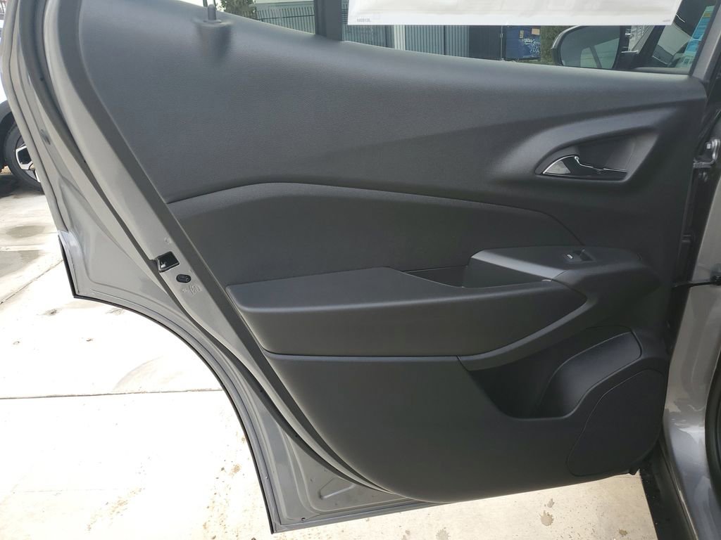 New 2026 Chevrolet Trax RS w/ Sunroof Package image 15