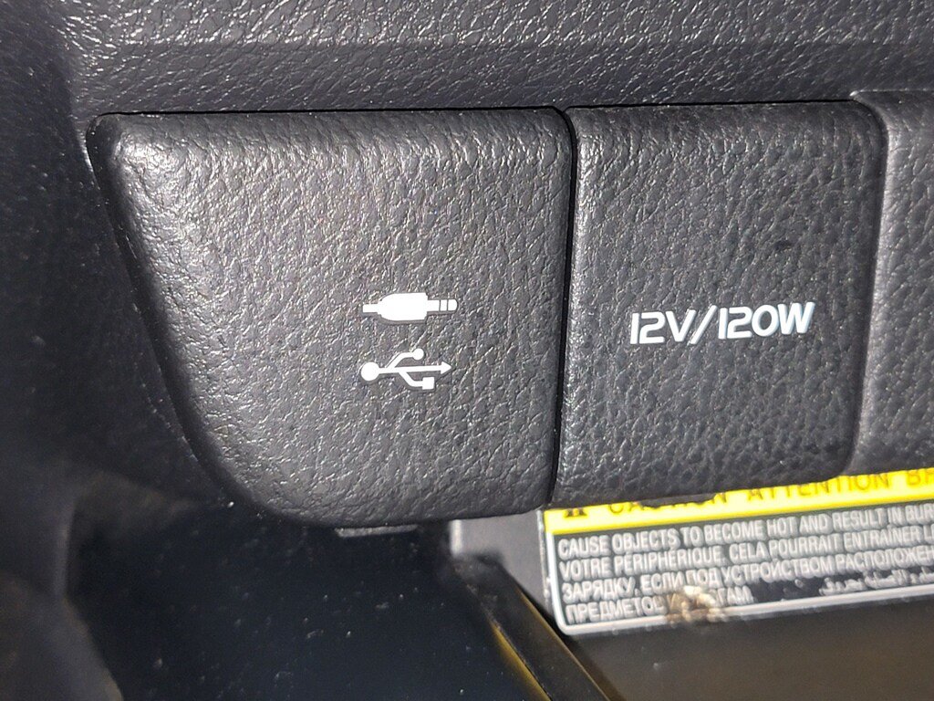 Used 2018 Toyota Camry XSE FWD image 23
