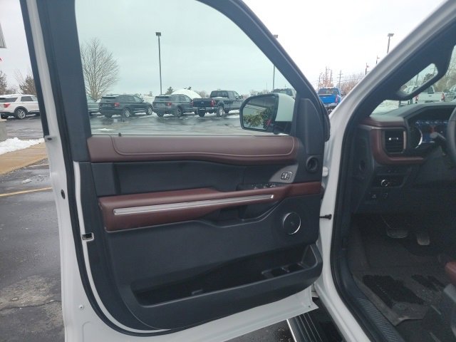 Used 2024 Ford Expedition Max Limited image 21