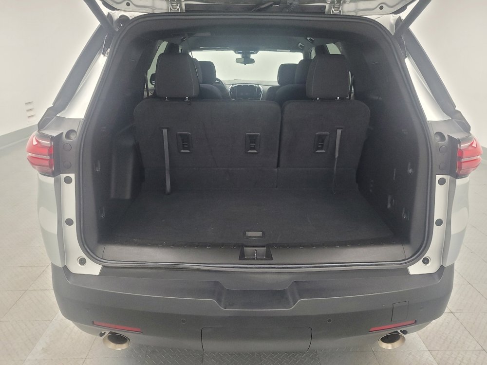Used 2022 Chevrolet Traverse LT image 29