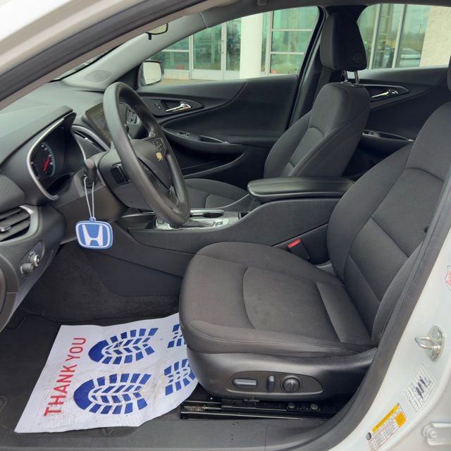 Used 2024 Chevrolet Malibu LT image 10