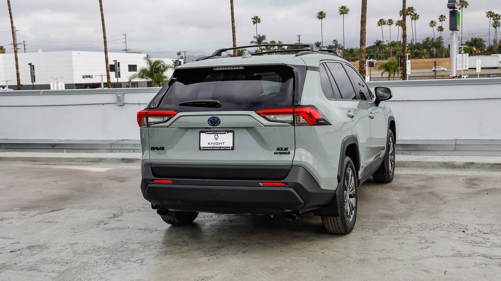 Used 2023 Toyota RAV4 XLE Premium AWD/4WD image 9