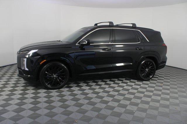 Used 2025 Hyundai Palisade Calligraphy image 2