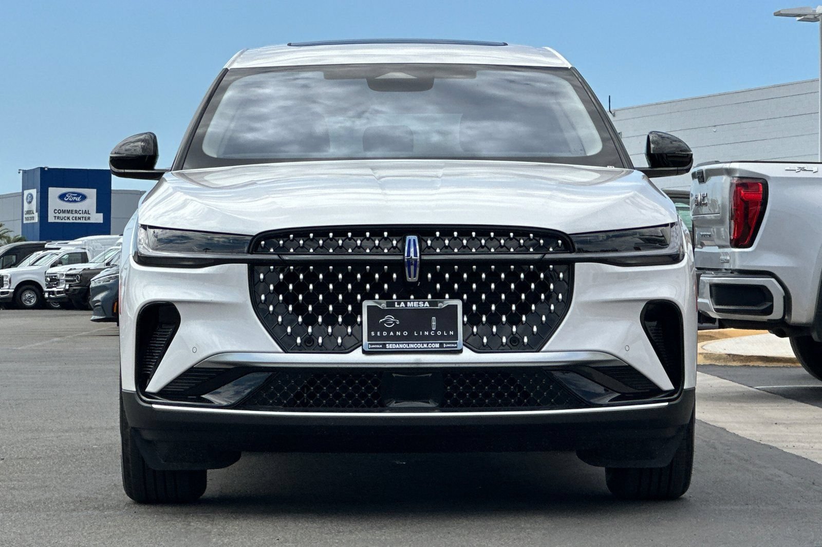 New 2026 Lincoln Nautilus Premier w/ Equipment Group 102A AWD/4WD image 8
