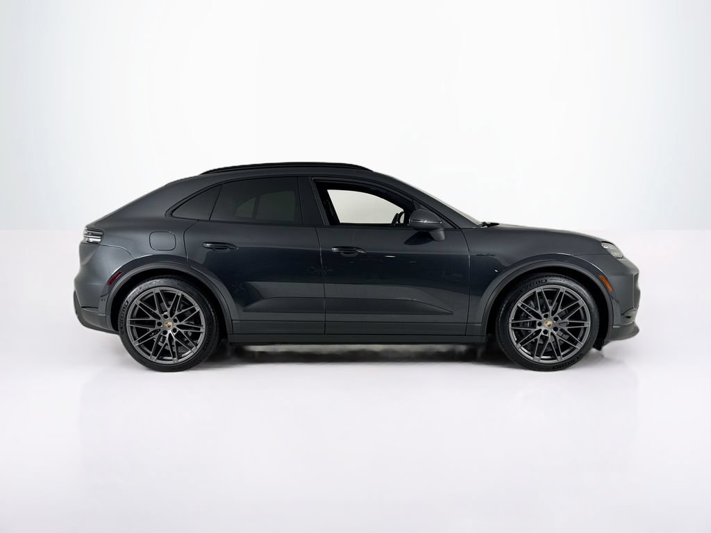 Certified 2024 Porsche Macan 4 Electric AWD/4WD image 6