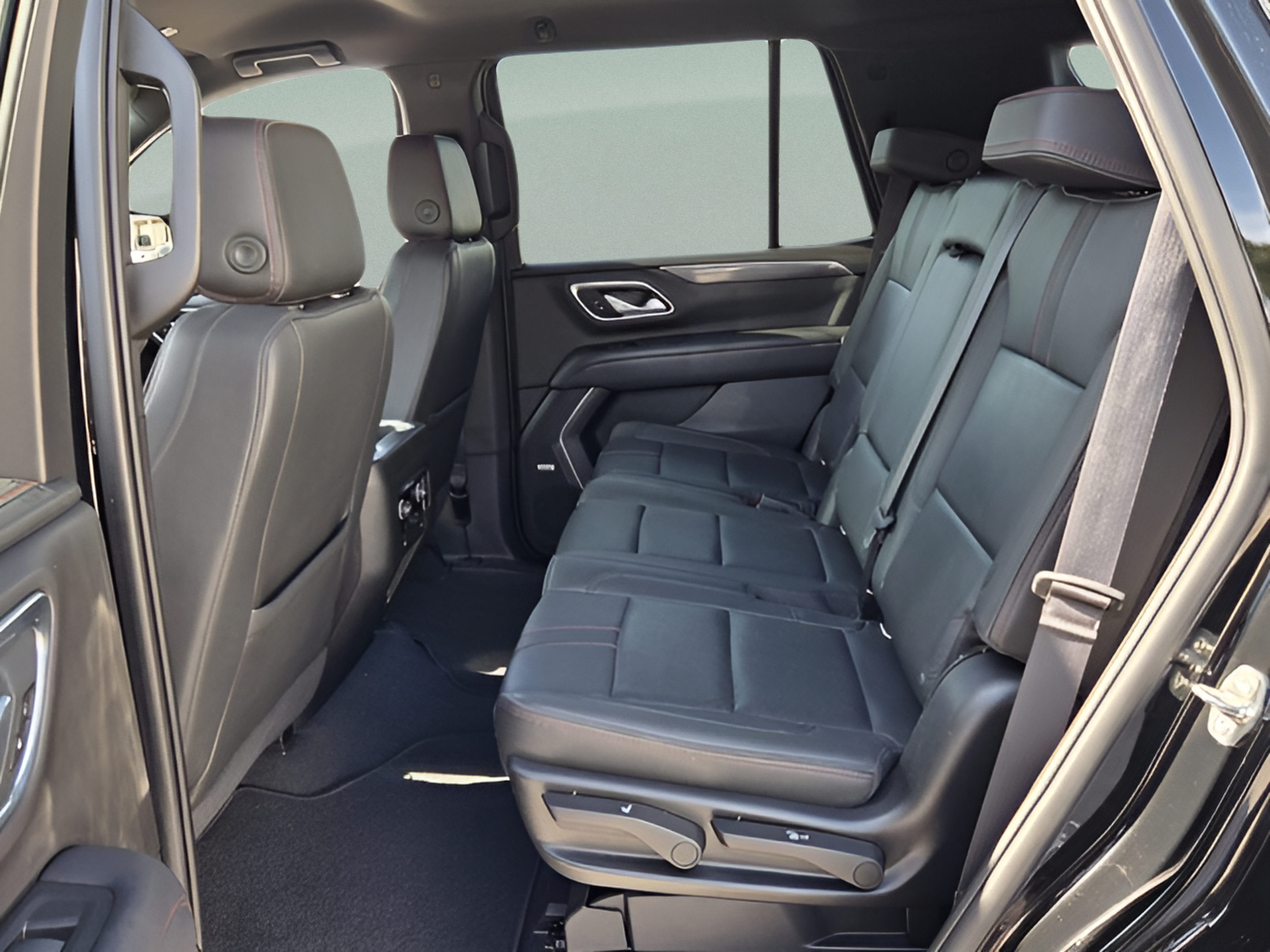 Certified 2022 Chevrolet Tahoe RST RWD image 10