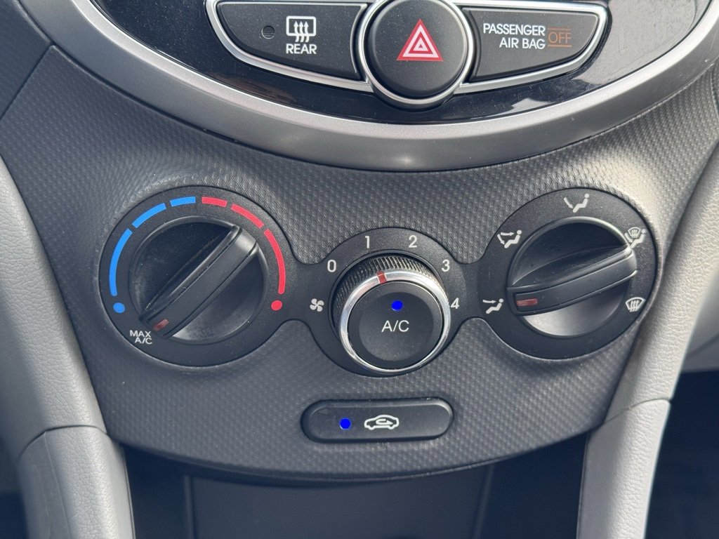 Used 2015 Hyundai Accent Sport image 9