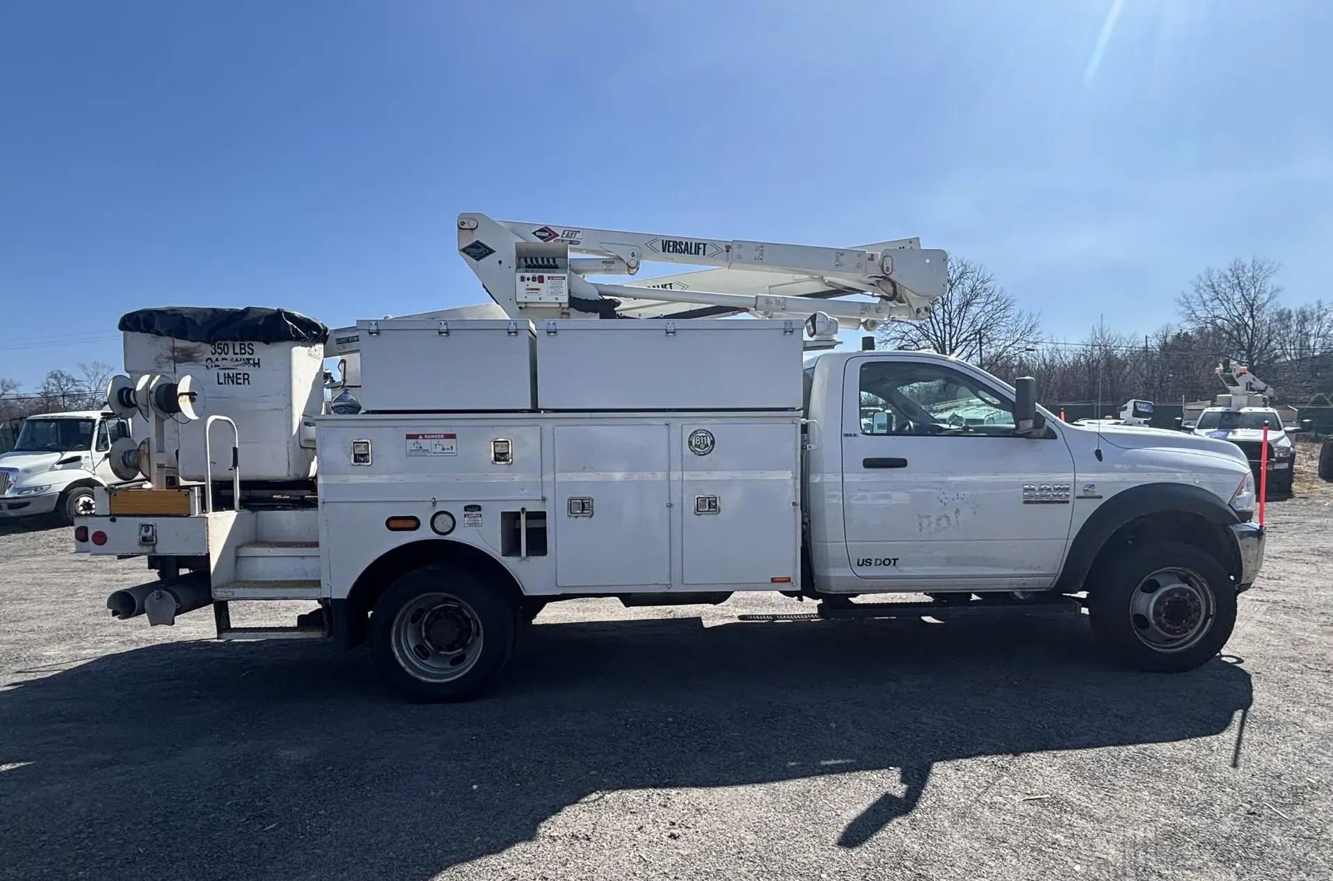 Used 2017 RAM 5500 SLT w/ Quick Order Package 29G SLT AWD/4WD image 2