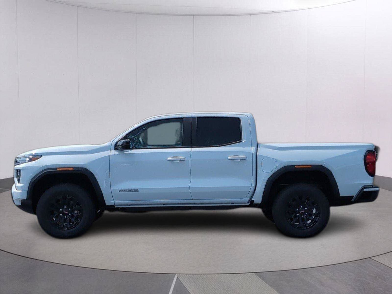 New 2026 GMC Canyon Elevation w/ Convenience Package RWD image 2