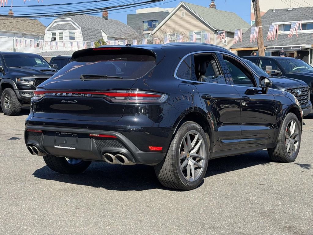 Used 2022 Porsche Macan S image 8