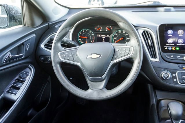 Used 2022 Chevrolet Malibu LS image 9