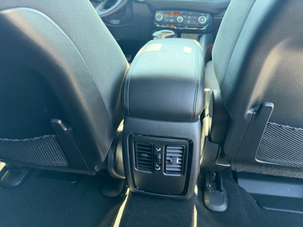 Certified 2024 Dodge Durango SXT w/ SXT Blacktop Group AWD/4WD image 33