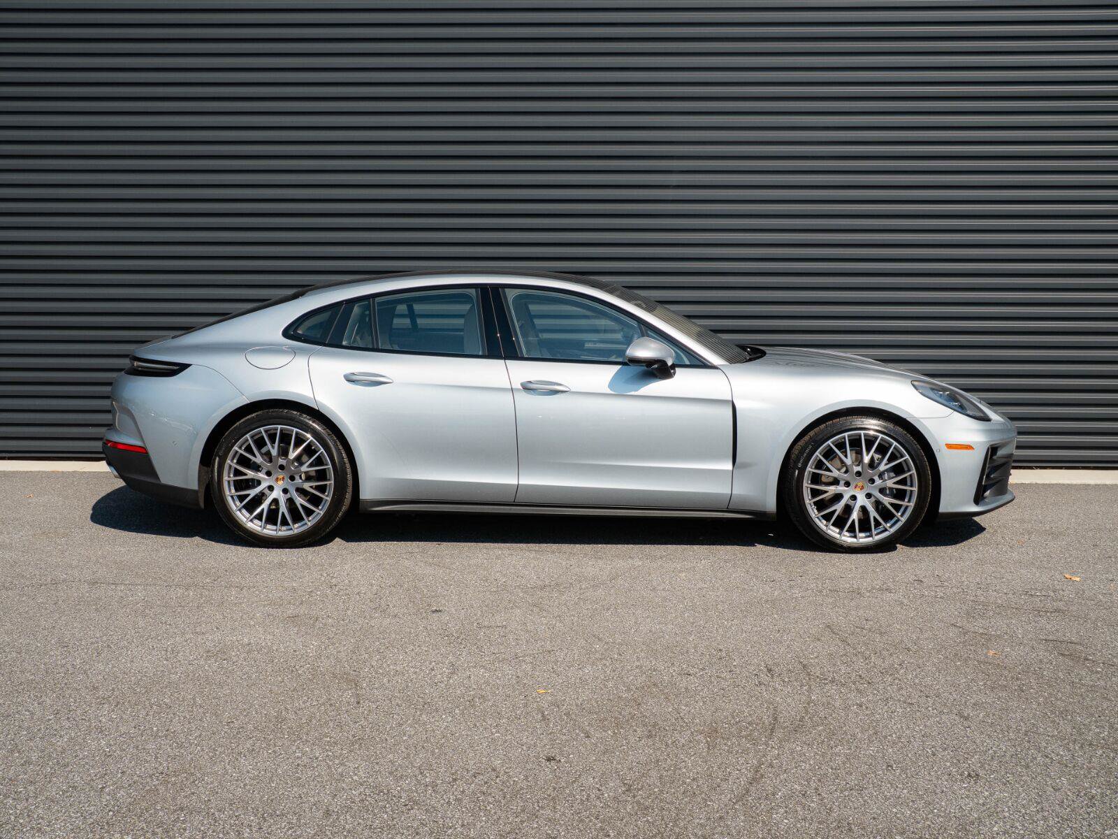 Certified 2026 Porsche Panamera 4 AWD/4WD image 28