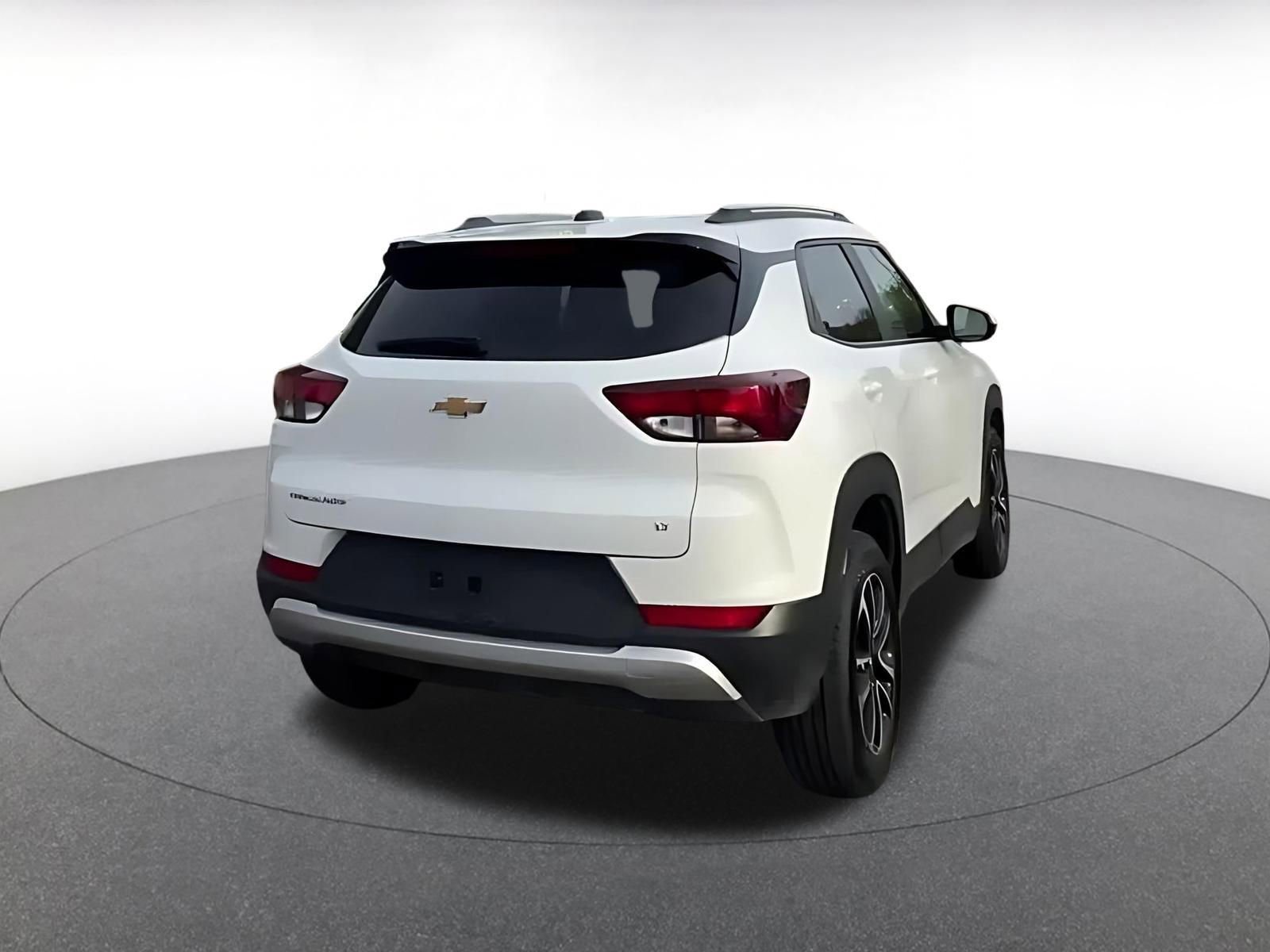 Used 2025 Chevrolet TrailBlazer LT image 14