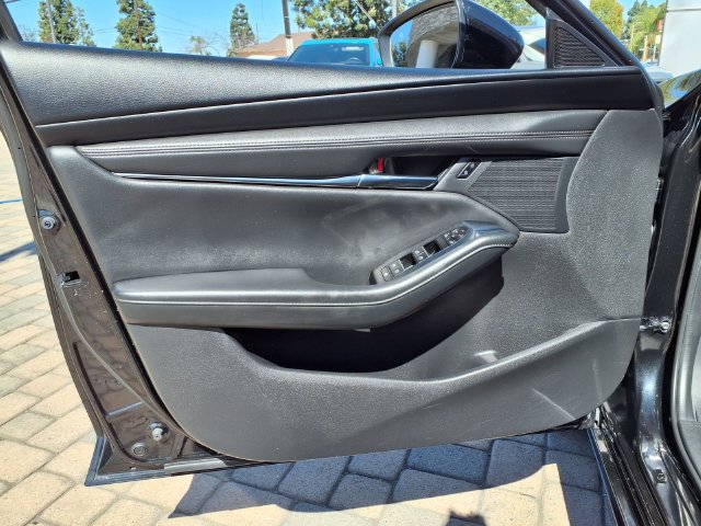 Used 2021 MAZDA MAZDA3 s FWD image 13