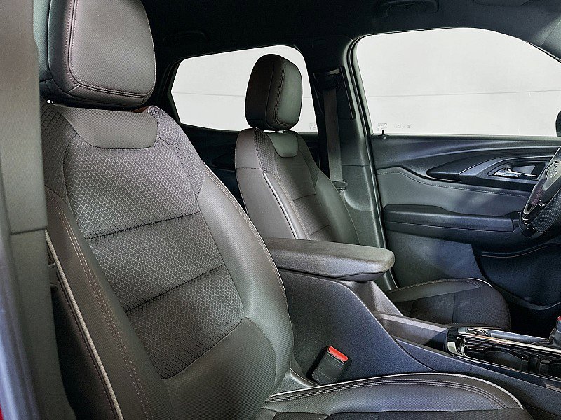 Used 2022 Chevrolet TrailBlazer RS image 25