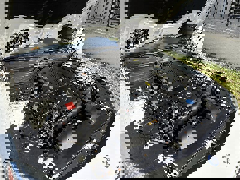 Used 2015 Mercedes-Benz SLK 250 w/ Premium Package image 20