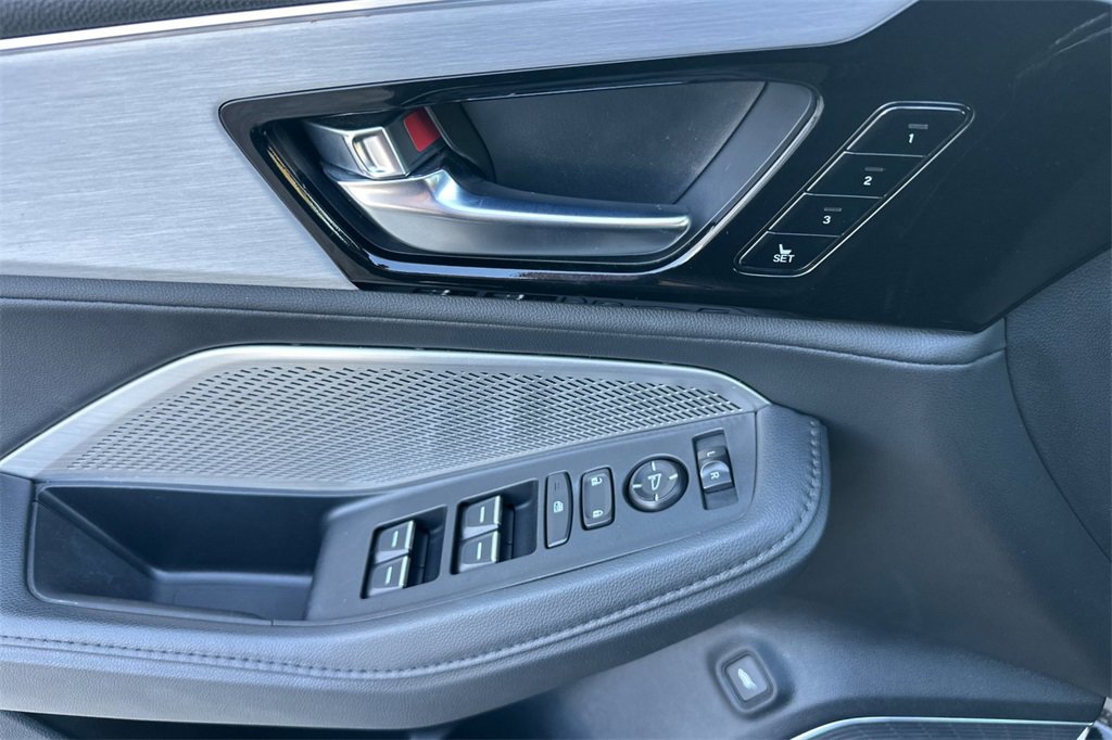 Certified 2024 Acura MDX FWD image 14