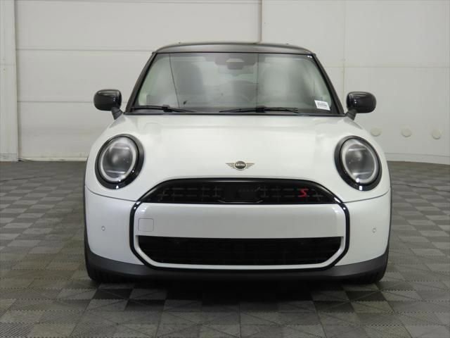 New 2026 MINI Cooper S image 2