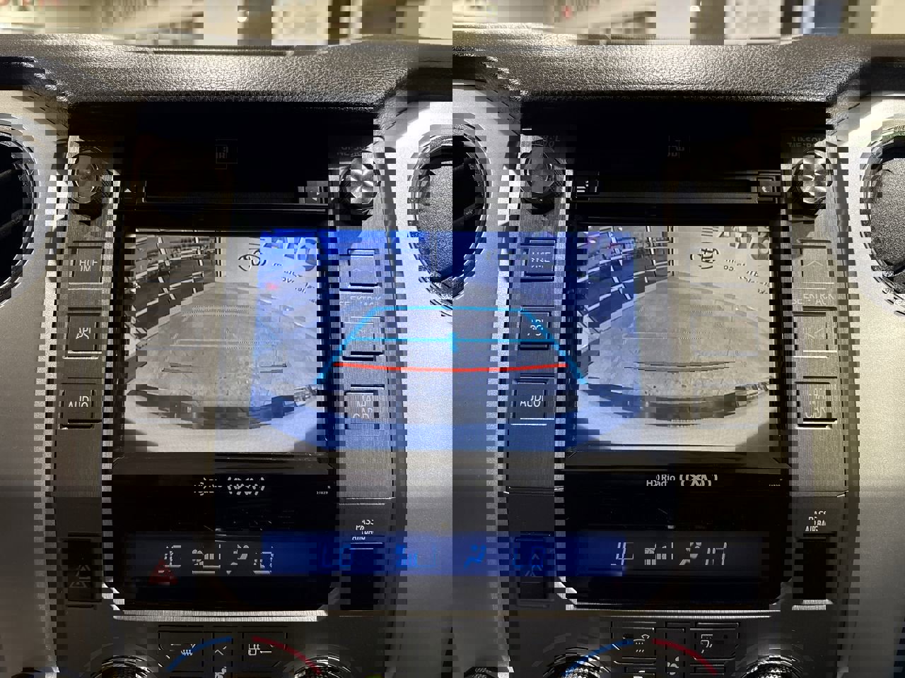 Used 2019 Toyota Tundra Limited w/ Limited Premium Package image 17