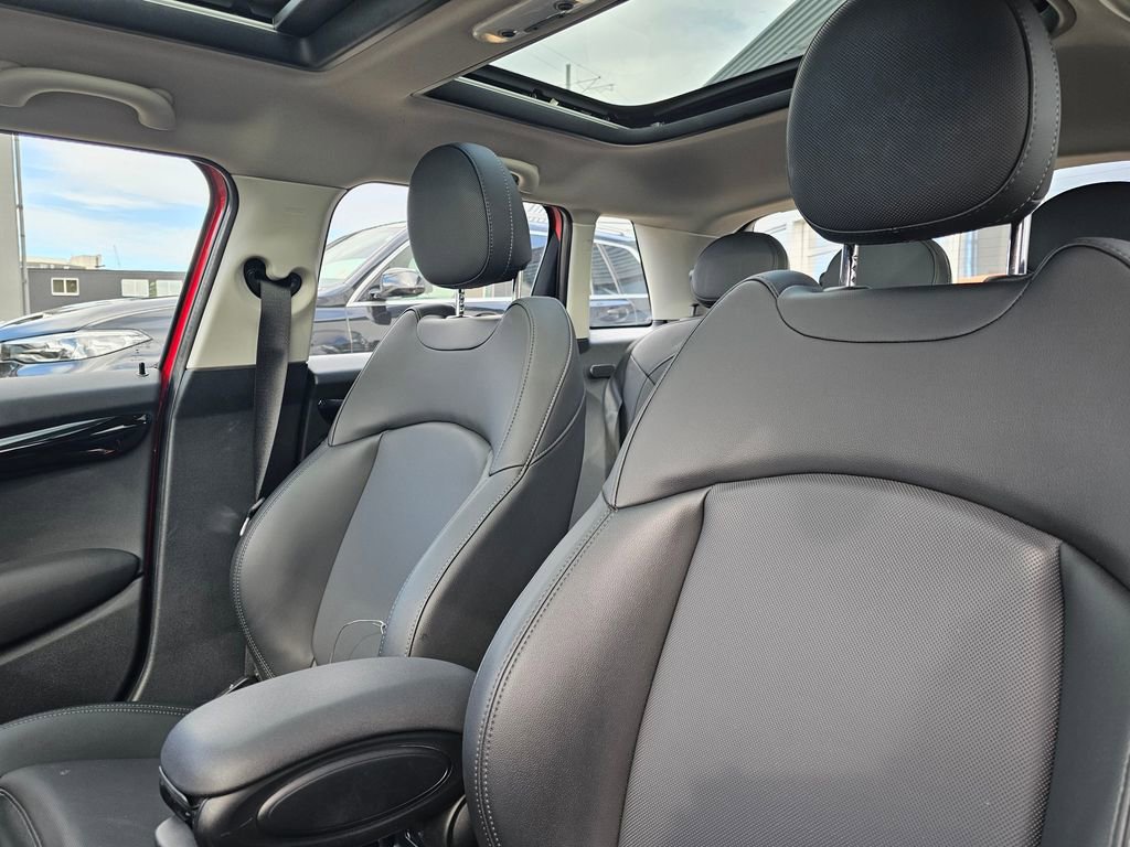 Used 2019 MINI Cooper S w/ Signature Upholstery Package FWD image 23
