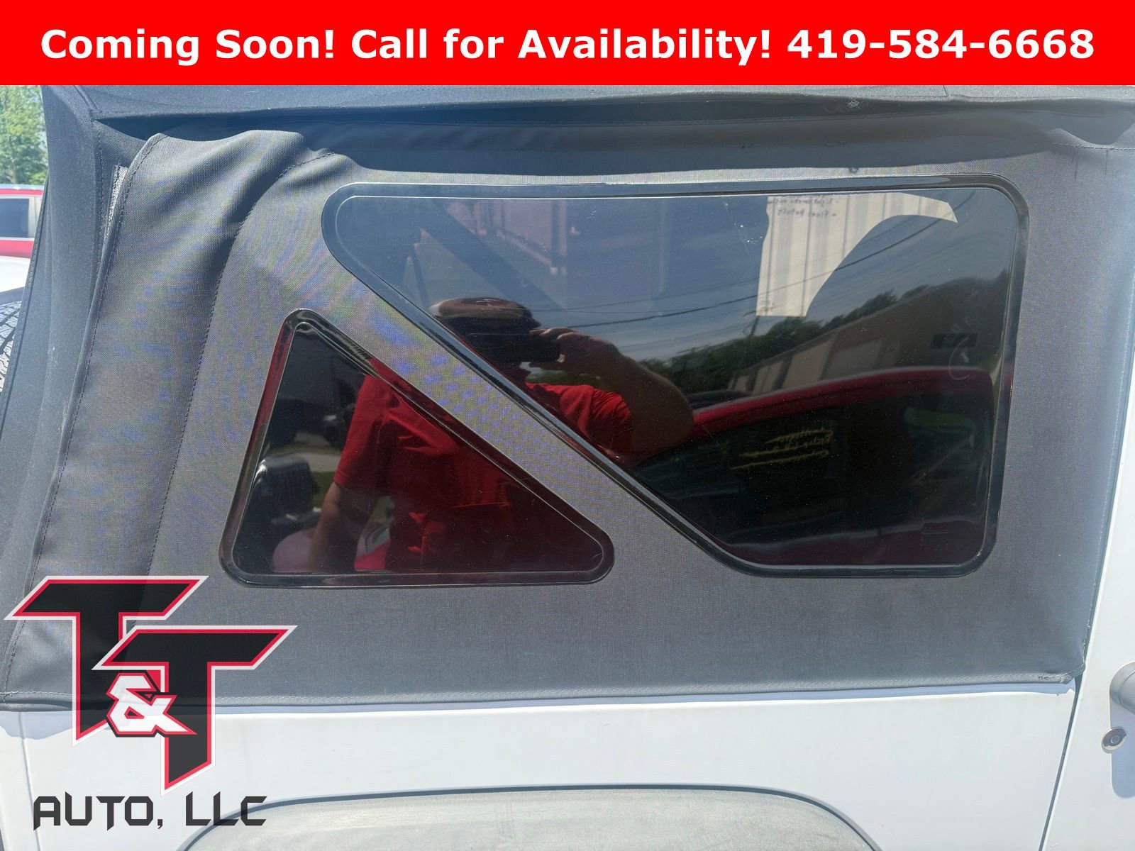 Used 2015 Jeep Wrangler Rubicon w/ Power Convenience Group AWD/4WD image 11