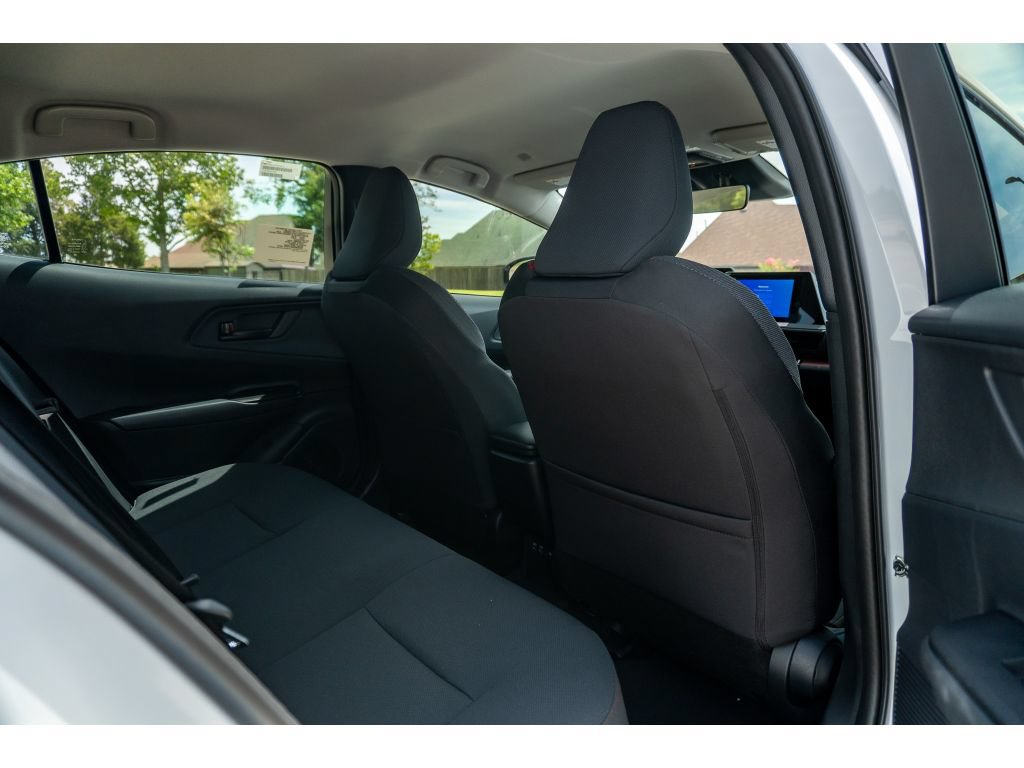 New 2026 Toyota Prius Plug-In Hybrid FWD image 15