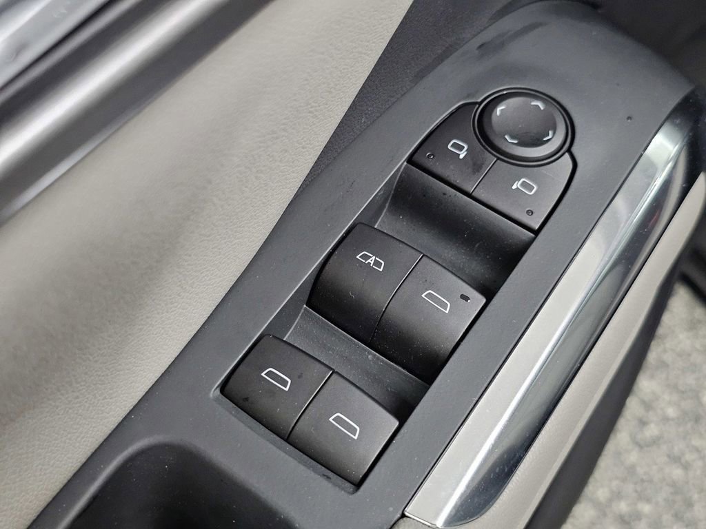 Used 2026 Chevrolet Traverse LT w/ Driver Confidence Package image 30