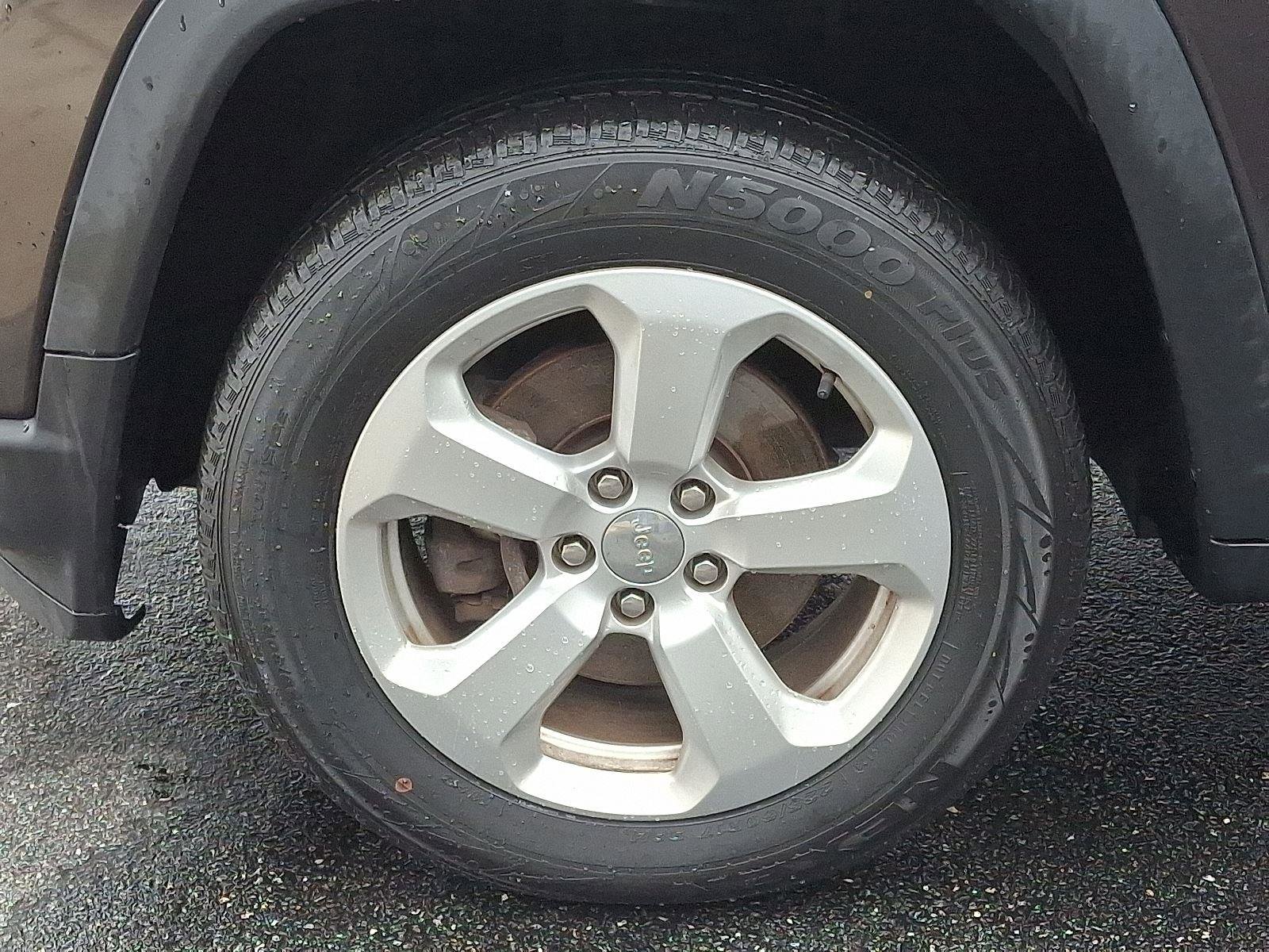 Used 2020 Jeep Compass Latitude w/ Popular Equipment Group image 9