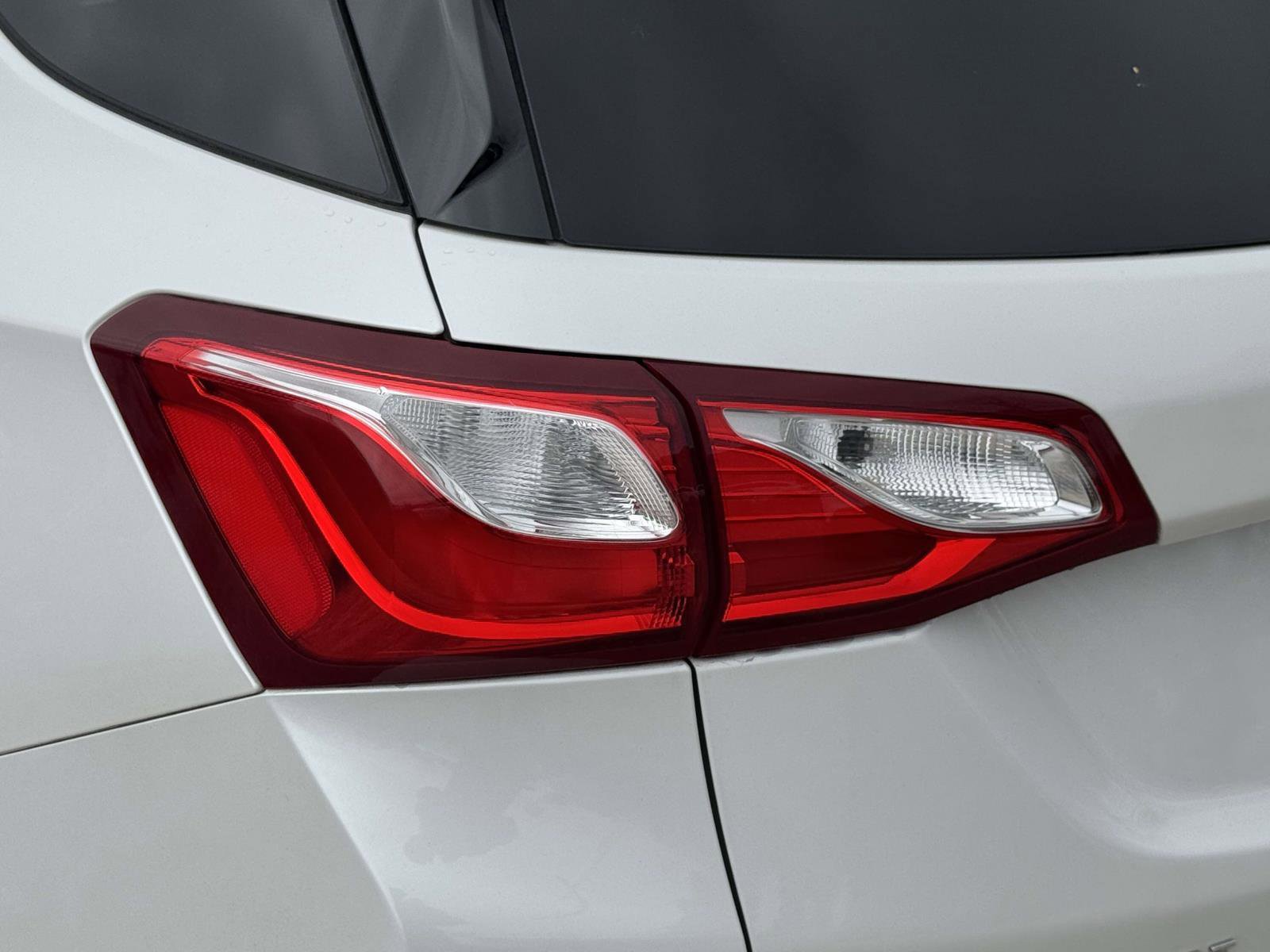 Used 2019 Chevrolet Equinox Premier image 8